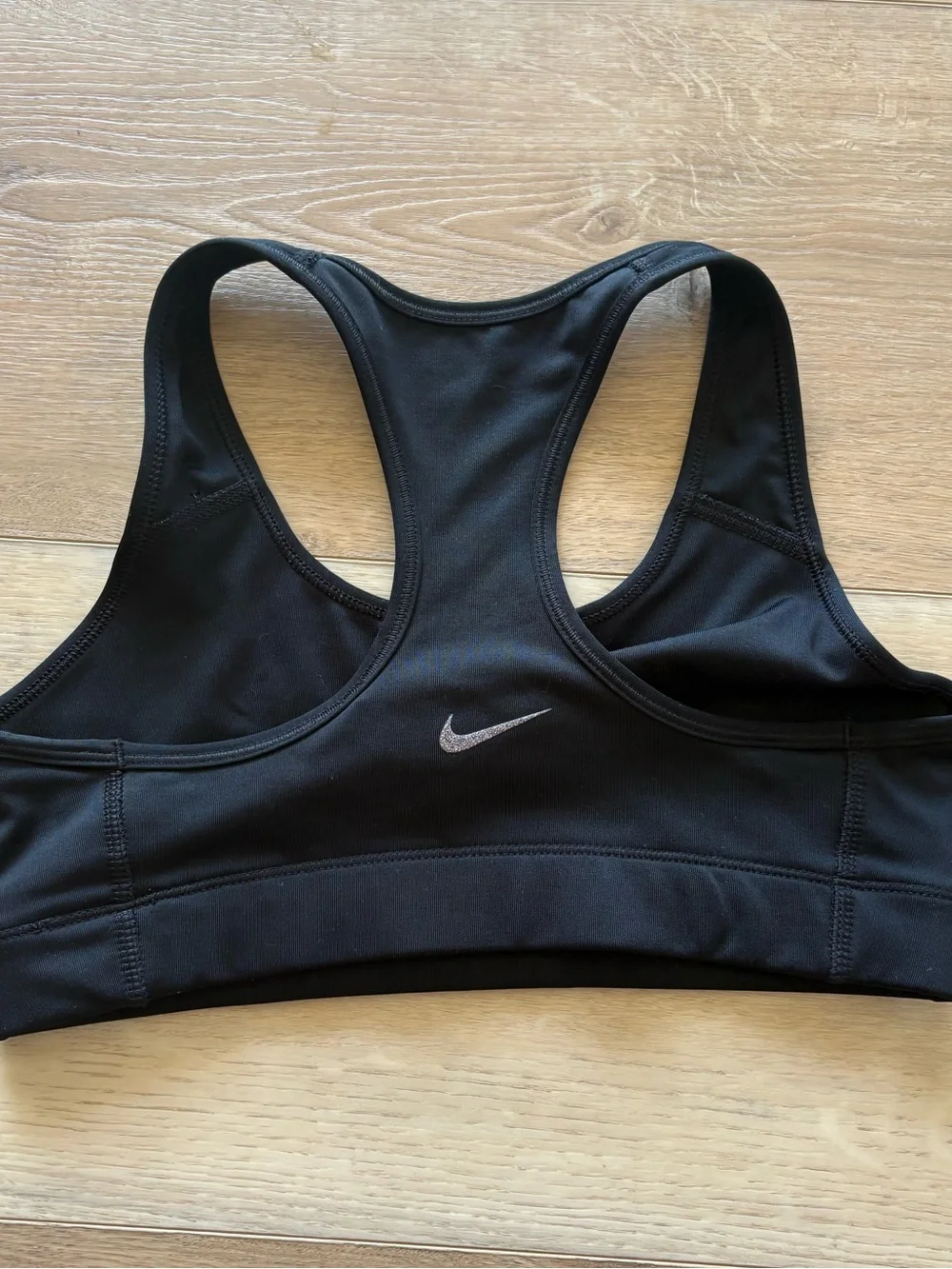 glitter front, Nike Women's Black Dri-FIT Sports Bra, small EUC ✨
